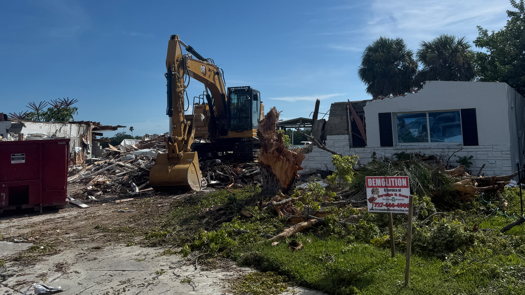 Sarnago & Sons crew and equipment on a Tampa Bay job site — photo 12